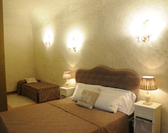 Hotel B & Beatrice (Florence, Italy)