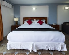 Hotel Suites De Reyes (Irapuato, Meksiko)