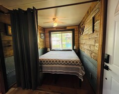 Entire House / Apartment Cozy Cabin Near Wi Dells, Atv, Fish,Golf,Hike,Swim,Motor Boating, Pet Friendly (Westfield, USA)