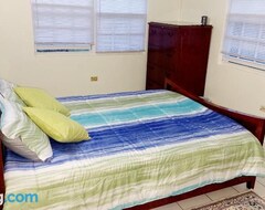 Casa/apartamento entero Beautiful 2-bedroom Near Airport - Powells Main Road, Antigua (St. John´s, Antigua y Barbuda)