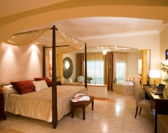 Khách sạn Catalonia Bavaro Beach Resort (Playa Bavaro, Cộng hòa Dominica)