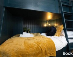 Koko talo/asunto Contemporary Coastal House With 3 Bedrooms (Brighton, Iso-Britannia)