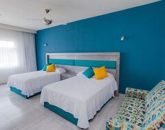 Hotel Studiotel Cancun (Cancun, Mexico)