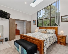 Entire House / Apartment Westhay Stables - Paparoa Holiday Home (Paparoa, New Zealand)