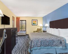 Hotel Days Inn & Suites By Wyndham Peachtree Corners Norcross (Norcross, USA)
