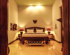Khách sạn Hotel Tugu Blitar (Blitar, Indonesia)