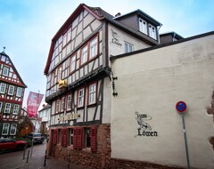 Khách sạn Hotel Und Restaurant Zum Lowen (Gelnhausen, Đức)