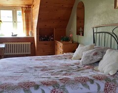 Cijela kuća/apartman The Old Coach House. Village Detached Family/pet Friendly Ground Flr Dble Room (Belle-Isle-en-Terre, Francuska)