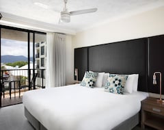 Hotelli Mantra Esplanade (Cairns, Australia)