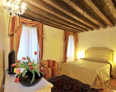 Otel Alla Vigna - Room Only (Venedik, İtalya)