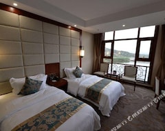 Khách sạn Yingzhigu Holiday Hotel (Mengyin, Trung Quốc)