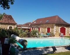 Toàn bộ căn nhà/căn hộ Perigourdin Charm With Pool - Le Clau Des Cerisiers In The Heart Of Perigord (Saint-Jean-d'Estissac, Pháp)