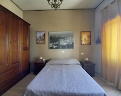 Casa/apartamento entero Suite Beachfront Near The Station And Port, 5 Beds (Civitavecchia, Italia)