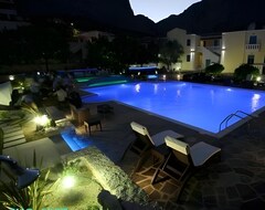 Pearl Bay Hotel Apartments (Vrontados, Grækenland)