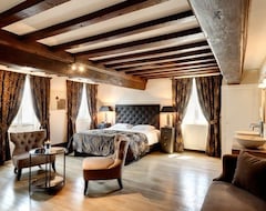 Tüm Ev/Apart Daire Luxury. 6 Suites, Heated Pool, Sauna, Hammam, Fitness. (Saunières, Fransa)