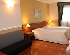 Khách sạn DOMUS Grand Hotel (Rende, Ý)