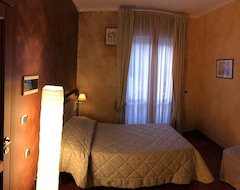 Hotel La Locanda Del Palatoraffinato (Frascati, Italija)