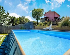 Toàn bộ căn nhà/căn hộ Villa With Above Ground Swimming Pool In The Rolling Tuscan Hills With A Beautiful View (Subbiano, Ý)