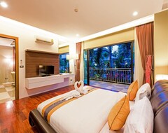 Hotel Chalong Miracle Lakeview (Chalong Bay, Tailandia)