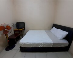 Hotelli Spot On 93776 Intan Homestay (Lubuk Baja, Indonesia)