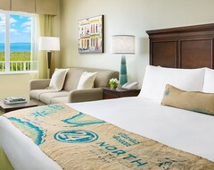 Hotel Perfect Staycation! Close To Smathers Beach, Outdoor Recreation, Onsite Pool! (Key West, USA)