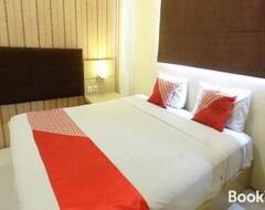 Hotel Oyo 93002 Kost Gayus (Mataram, Indonezija)