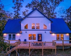 Toàn bộ căn nhà/căn hộ Brand New Luxury Lake Cabin With Lake Access! (Leitchfield, Hoa Kỳ)