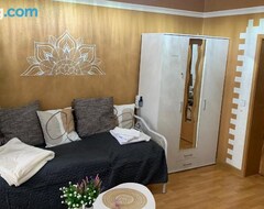 Toàn bộ căn nhà/căn hộ Best-preis Fewo Rathausblick 2 - Zentrale Lage In Wittenberge - 2 Personen - Einzelzimmer - Vollausstattung - Wlan / Prime & Self-check-in (Wittenberge, Đức)