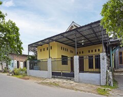 Hotel Spot On 91869 Insan Mulia Kost Syariah (Mojokerto, Indonezija)