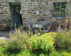 Toàn bộ căn nhà/căn hộ Authentic And Peaceful House In The Heart Of Brittany (Lescouët-Gouarec, Pháp)