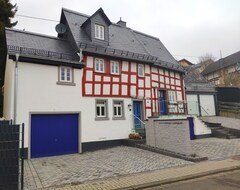 Toàn bộ căn nhà/căn hộ Histrotic HÜbingen Cottage (Hübingen, Đức)