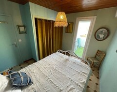 Cijela kuća/apartman Authentic Air-conditioned Fishermans House - 100 M From The Beach (Le Barcares, Francuska)