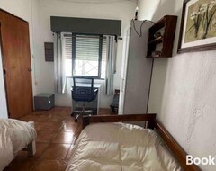 Entire House / Apartment Casa Independiente Con Estufa A Lena (Minas, Uruguay)