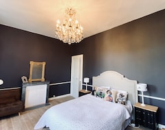 Cijela kuća/apartman Beautiful Bourgeois House Sleeps 14 Near Noirmoutier (Saint-Gervais, Francuska)