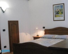 Tüm Ev/Apart Daire Agriturismo Primo Bacio (Chiusavecchia, İtalya)