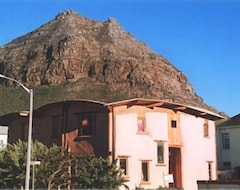 Otel Samhitakasha Cob House Organic (Muizenberg, Güney Afrika)