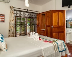 Khách sạn Janes' Serenity Guesthouse (Anse à la Mouche, Seychelles)
