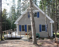 Koko talo/asunto New Secluded Deer Isle Cottage With Island Views (Stonington, Amerikan Yhdysvallat)
