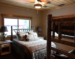 Toàn bộ căn nhà/căn hộ Secluded 3 Bedroom Mountain Cabin + Man Cave (Markleeville, Hoa Kỳ)