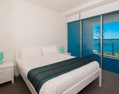 Căn hộ có phục vụ Silvershore Apartments on the Broadwater (Biggera Waters, Úc)
