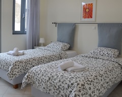 Casa/apartamento entero Complete House In The Old Town, Fully Renovated, Only 50m From The Beach (Rethymnon, Grecia)
