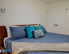 Cijela kuća/apartman Tree-lined Gold Beach Retreat With Multiple Decks! (Wedderburn, Sjedinjene Američke Države)