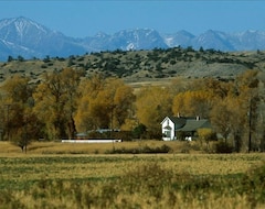 Casa/apartamento entero Historic Home On 800 Acre Ranch On Banks Of Yellowstone River (Big Timber, EE. UU.)