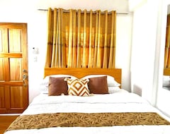 Casa/apartamento entero Penthouse Suite With Patio And Viewing Deck (Virac, Filipinas)