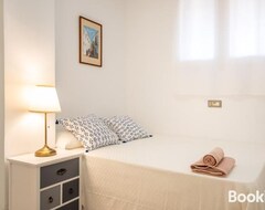 Otel Cabopino - One Bedroom (Mijas, İspanya)