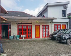 Hotelli Oyo 92134 Bogor Guest House Syariah (Bogor, Indonesia)