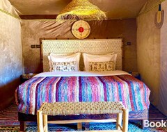 Camping Pueblo Touareg - Private Tents (Merzouga, Marruecos)