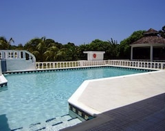 Hotel Paradise L Horizon (Ocho Rios, Jamaica)