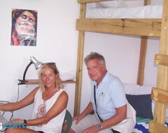 Hotel Shrimpys Hostel , Laundry And Yacht Support (Marigot, Antilles Française)