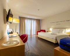 Khách sạn Unahotels Le Terrazze Treviso Hotel & Residence (Villorba, Ý)